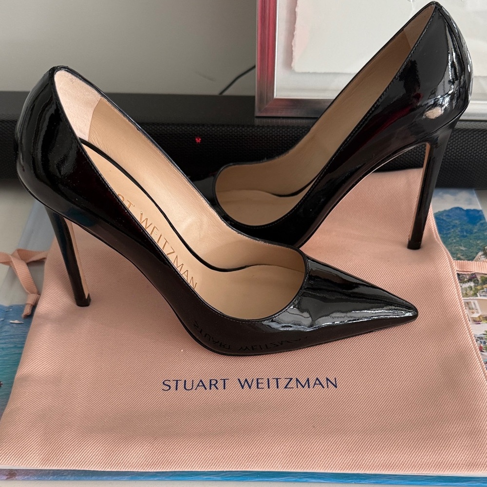 Stuart Weitzman Black Patent Leather Pointed Toe Stilettos